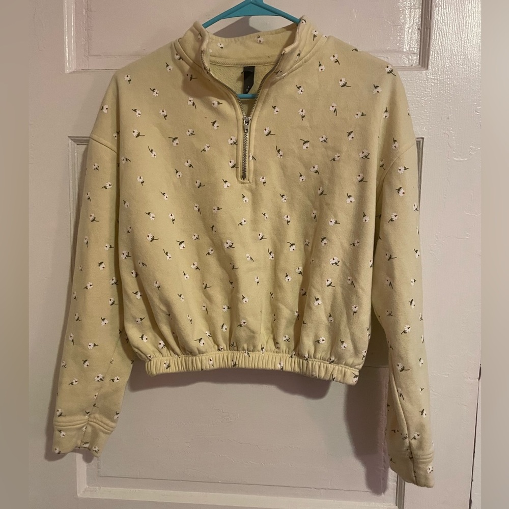 Cropped 3/4 Zip Sweatshirt